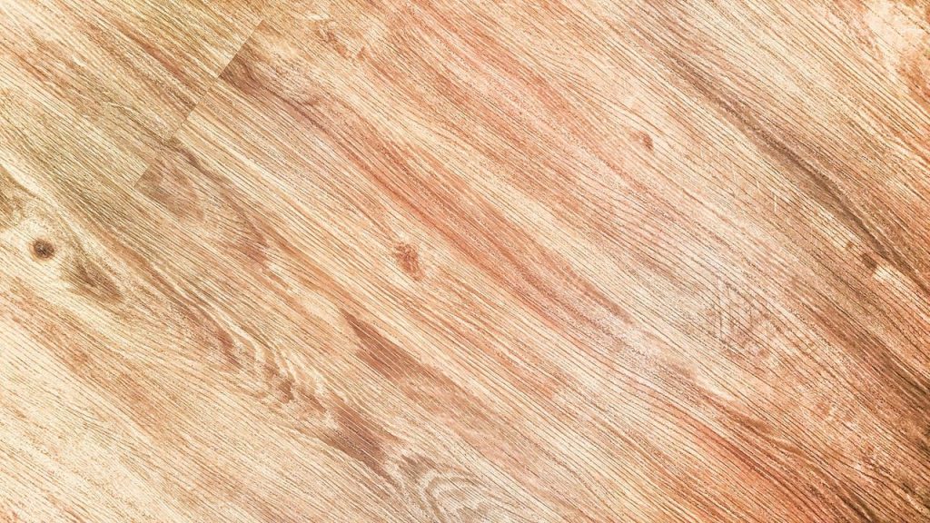 Warme en stijlvolle houten vloer in een modern interieur, demonstratie waarom voor een houten vloer kiezen