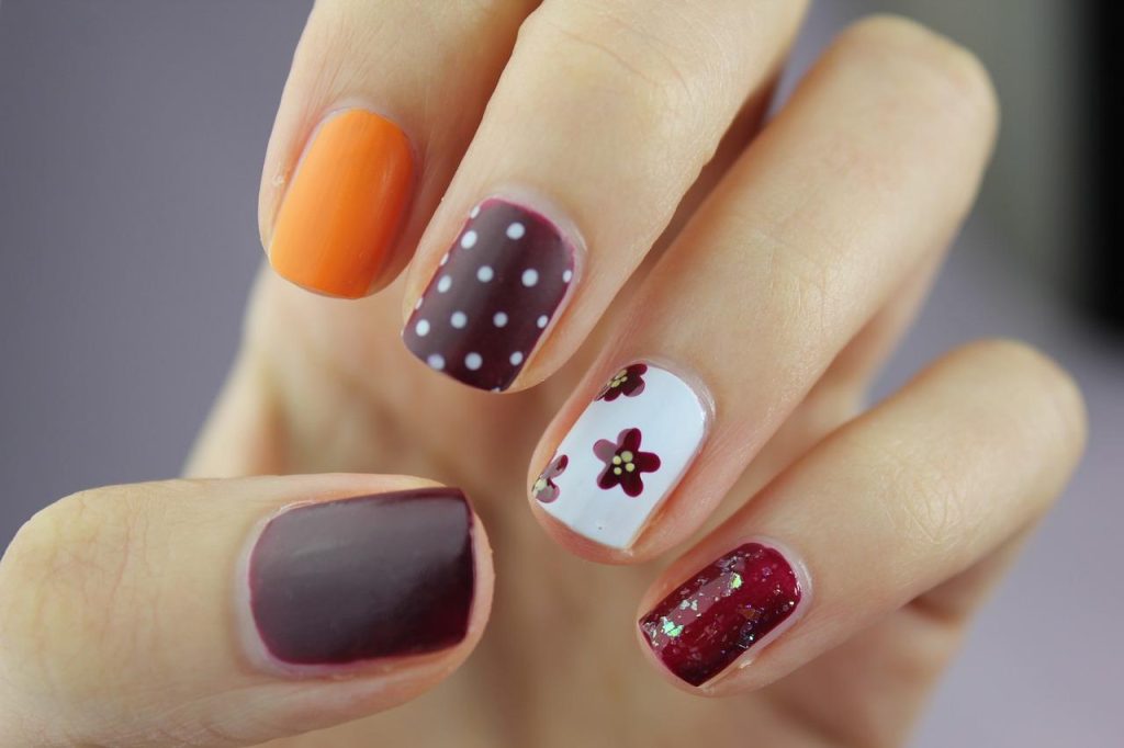 Nagelstudio in Deventer met serene sfeer waar professionele stylisten schitterende nagels creëren